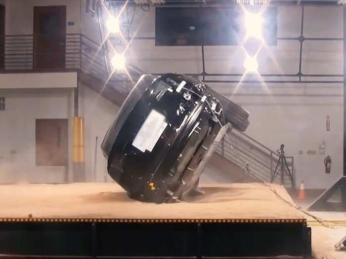 Why Tesla's Model X was the first SUV to receive a perfect crash test rating