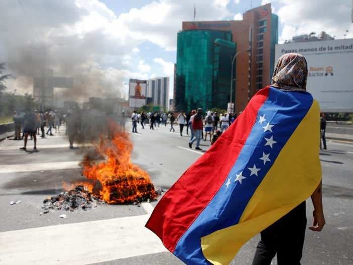 US to withdraw all its embassy staff in Venezuela as the country continues to plunge into crisis