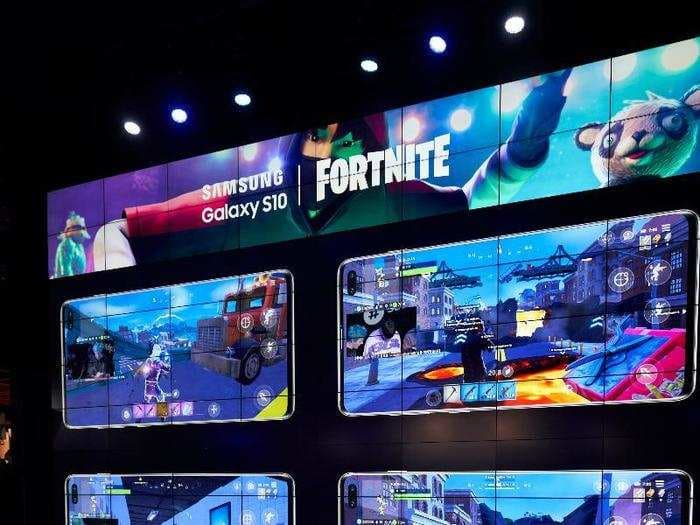 Samsung recruited the world's top 'Fortnite' player for a tournament showing off their new smartphones