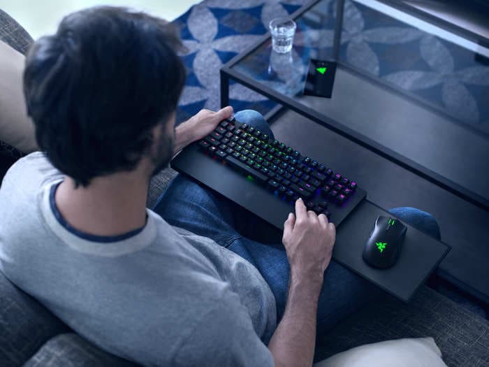 Razer designed a $250 wireless keyboard and mouse combo for Xbox One, and it's perfect for living room gaming