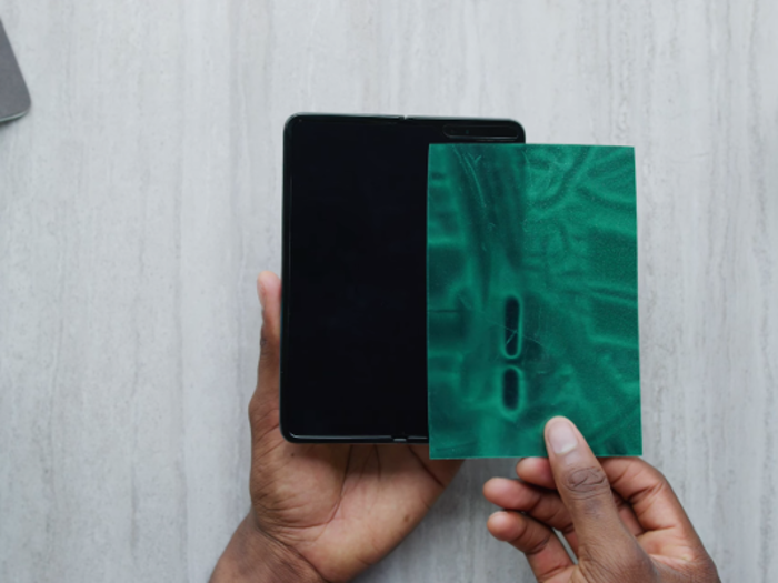 Look at how strong the magnets are inside Samsung's $2,000 Galaxy Fold