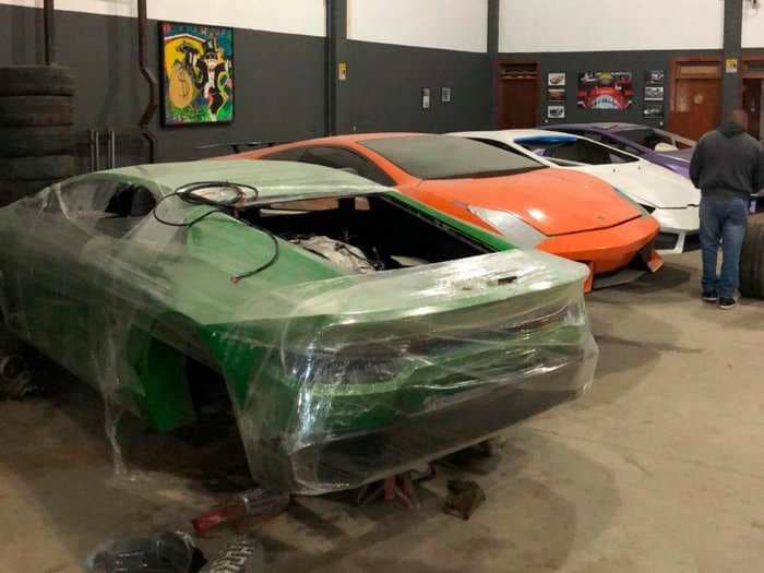 A body shop in Brazil got busted for building knock-off Lamborghinis and Ferraris that look surprisingly real.