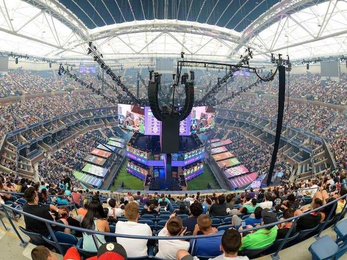 A teen who frustrated his mom gaming 8 hours a day became a millionaire in the Fortnite World Cup