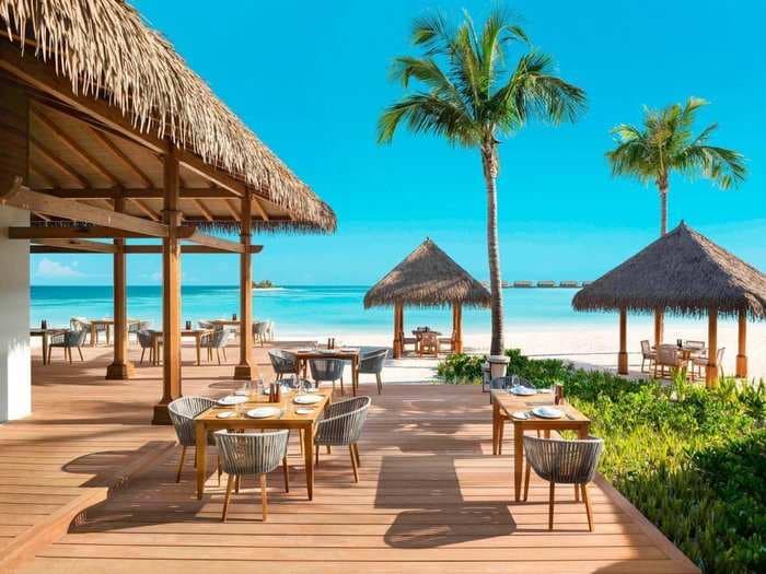 One Hilton credit card bonus can get you 2 free nights in the Maldives, Bora Bora, or Hawaii