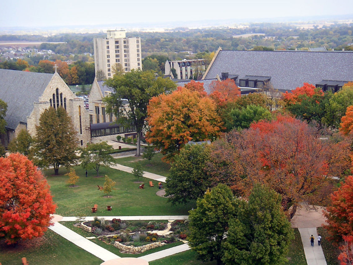 The 20 colleges that give the best financial aid, according to students