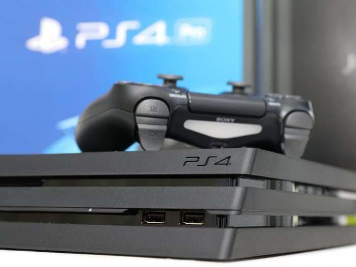 How to turn a PS4 on or off, or put it into Rest Mode, using the controller or system