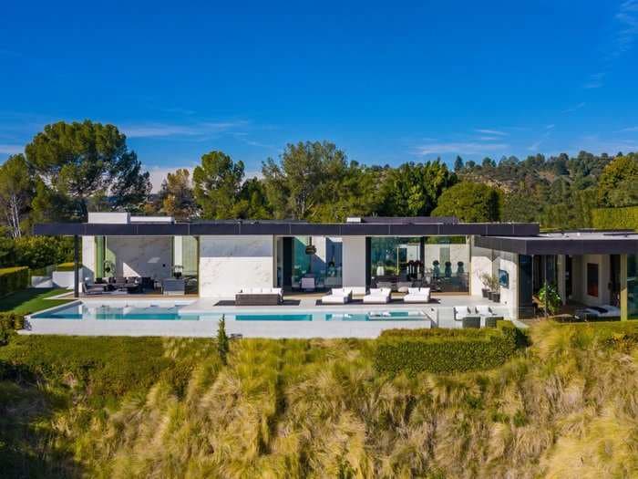 A Los Angeles megamansion that's been on the market for 2 years just raised its price by $20 million. Yes, you read that right.