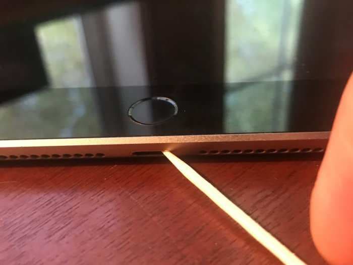 How to properly clean an iPad's charging port when it won't charge