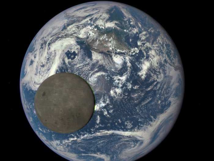 The moon has been drifting away from Earth for 4.5 billion years. A stunning animation shows how far it has gone.