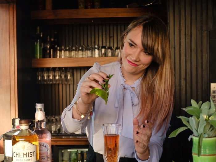 11 things you should never say to your bartender
