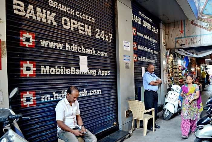 Angry customers want HDFC Bank to cover late payment charges after mobile and net banking remain down for a second day in a row