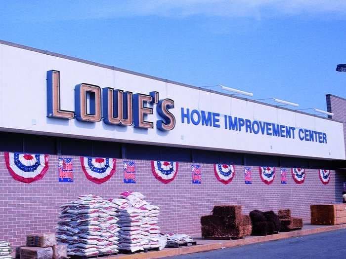 See what Lowe's looked like when the home-improvement giant first opened