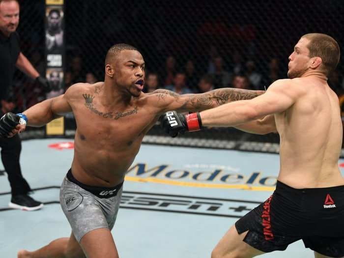 A 25-year-old American called 'Khaos' finished his opponent after 27 seconds of his UFC debut, but not before hitting him 3 times while he was defenseless on the canvas