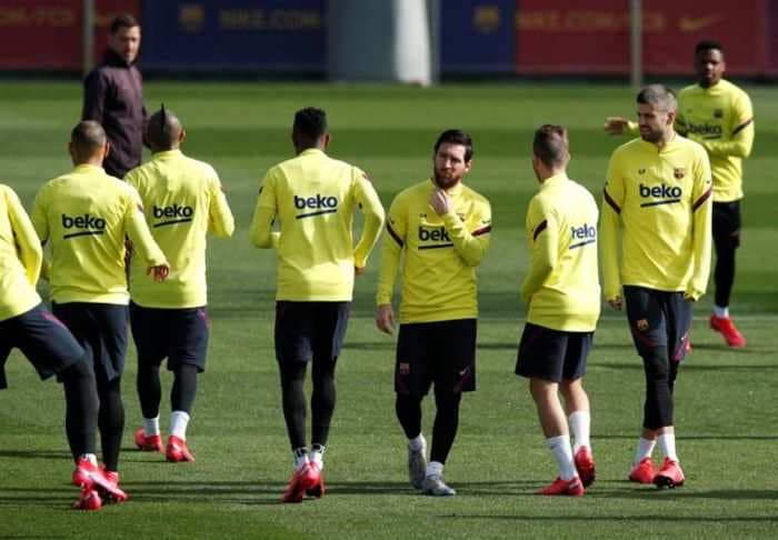 FC Barcelona cuts player salaries by 70% to save 106 million euros (117 million dollars)