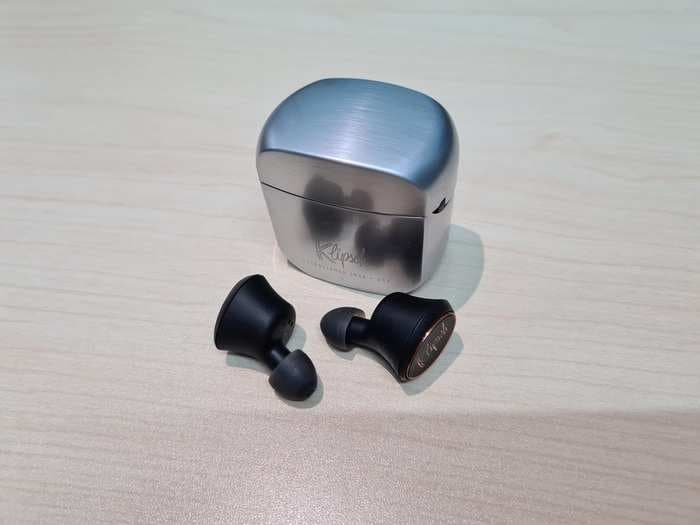 Klipsch T5 True Wireless earphones come with rich sound and good battery life