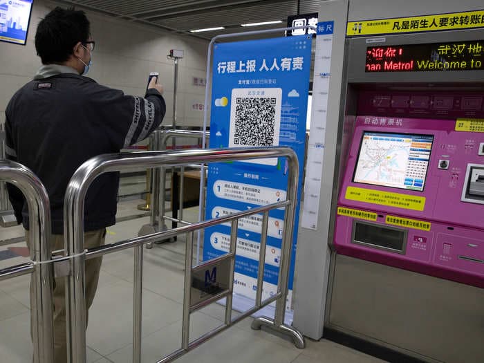 As China lifts its coronavirus lockdowns, authorities are using a color-coded health system to dictate where citizens can go. Here's how it works.