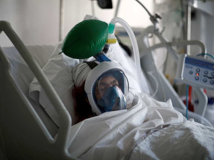 80% of New York's coronavirus patients who are put on ventilators ultimately die, and some doctors are trying to stop using them