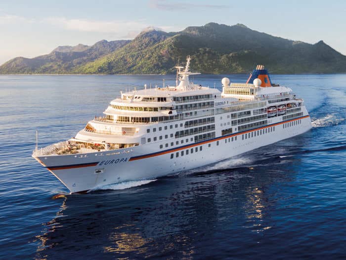 Cruise ship bookings for 2021 are already on the rise despite multiple COVID-19 outbreaks