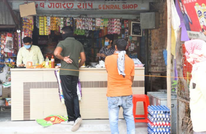 A group of 20 Indian techies built a crowdsourced platform for groceries within a week