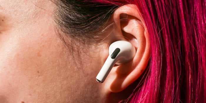 How to answer, end, and make a call with your AirPods