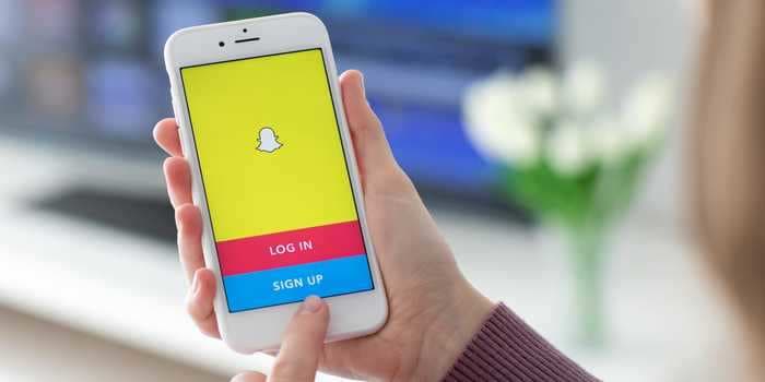 How to turn off location tracking on Snapchat, to hide yourself on the Snap Map