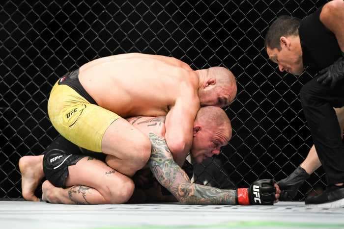 A UFC referee said he's to blame for allowing a late stoppage in which the loser suffered broken bones and missing teeth