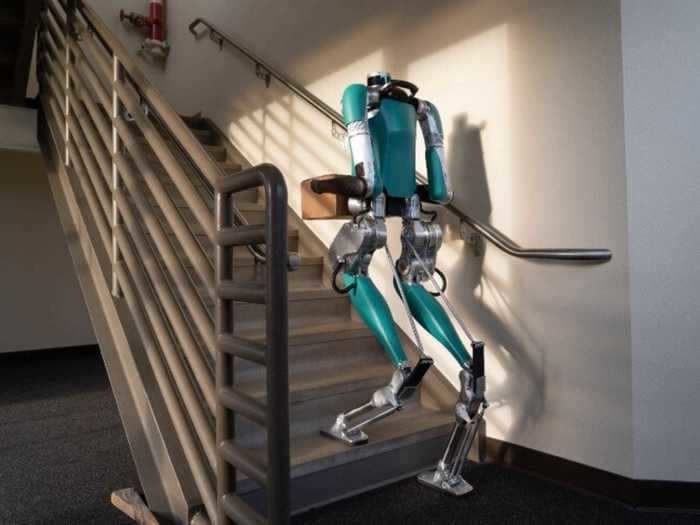 Ford will use this uncanny, human-like robot Digit to deliver packages — take a closer look at the bipedal machine