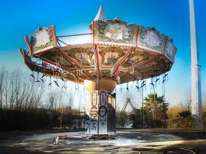 30 photos of abandoned amusement parks around the US that will give you the chills