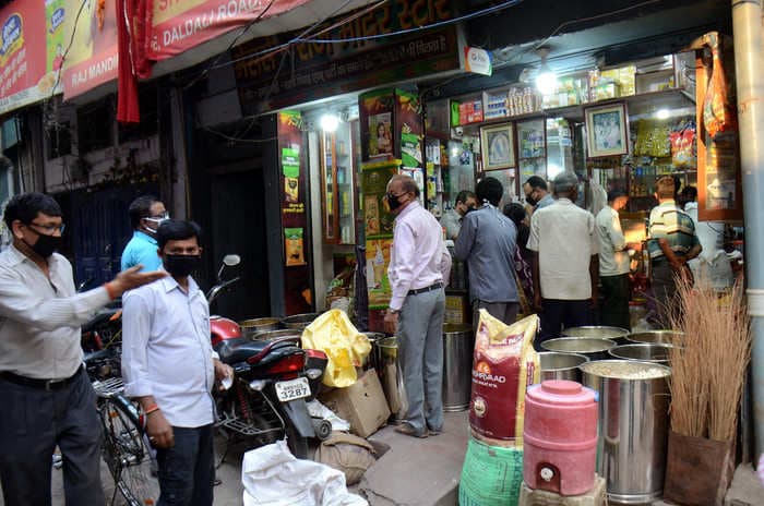 JioMart, Dunzo, Swiggy and likes want to ride the trust earned by India’s kirana stores during the lockdown