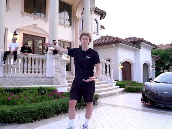 Six professional 'Fortnite' streamers on YouTube gave a tour of the multimillion dollar mansion they bought together — see inside