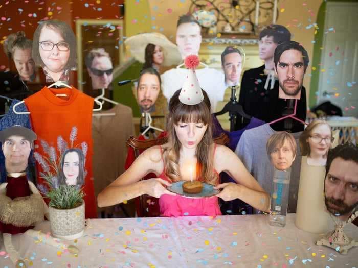 A photographer with a chronic illness hasn't seen her friends in 4 months due to COVID-19, but she still found a way to party with them on her birthday