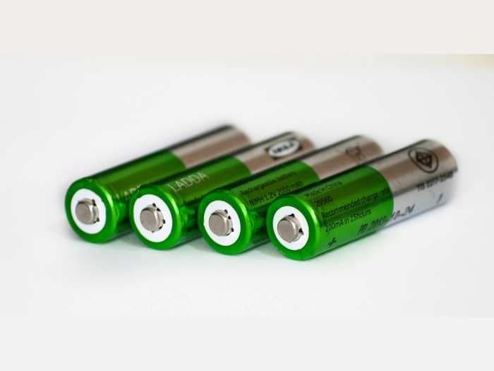 Best rechargeable battery chargers in India