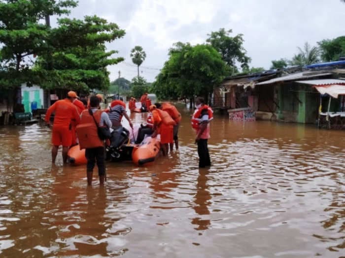 Flood situation in Godavari river eases but tens of villages in Andhra Pradesh remains inundated