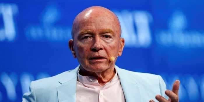 Legendary investor Mark Mobius says investors should steer clear of gold until its price drops