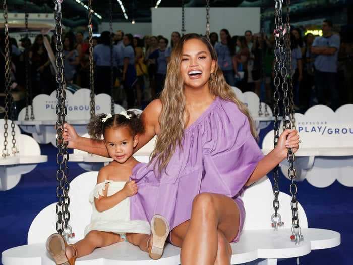 Chrissy Teigen and her daughter Luna wore $18 Disney princess sheet masks for an at-home spa day