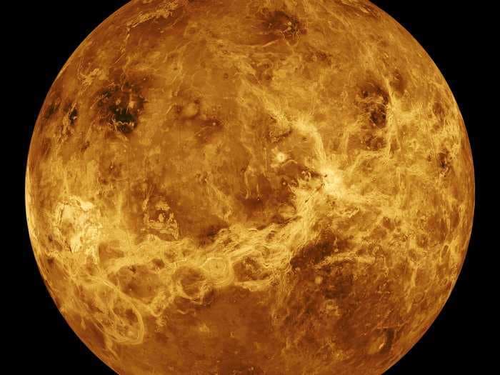 Astronomers found a gas in Venus' clouds that could signal alien life