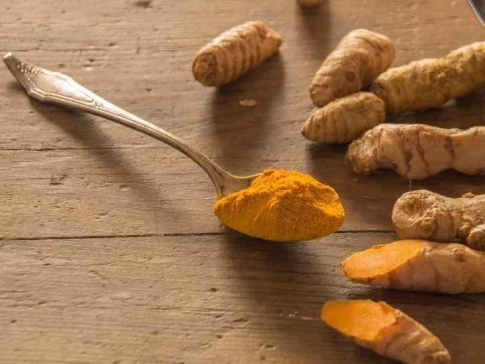 Turmeric could help to treat arthritis-related knee pain, a small study found