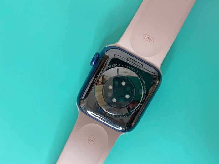 I've been using the new Apple Watch Series 6 for a few hours. These are the 5 biggest changes I noticed right away.