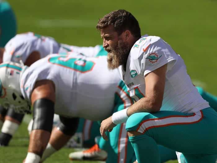 Ryan Fitzpatrick was heartbroken by the Dolphins decision to bench him in favor of Tua Tagovailoa 2 days after leading cheers for the rookie's NFL debut