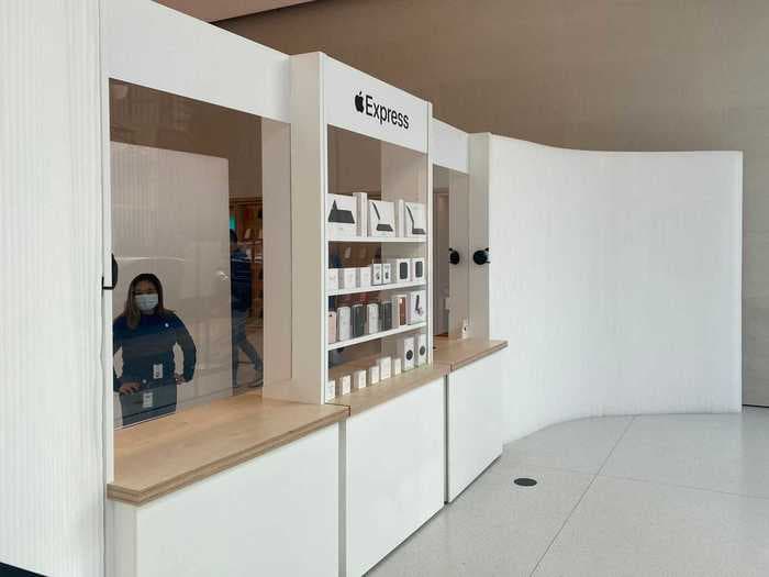 Apple is expanding its new 'Express' stores for the iPhone 12 launch and holiday shopping — see what's it's like to shop at one