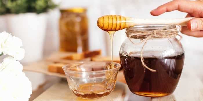 4 science-backed benefits of honey and which type is healthiest for you