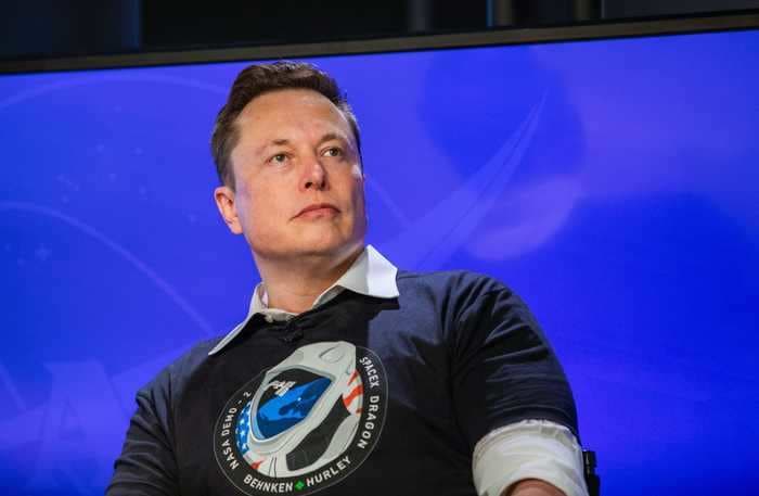 SpaceX engineers say they're looking to fill some 'hot jobs' and reduce outages on the Starlink satellite-internet service