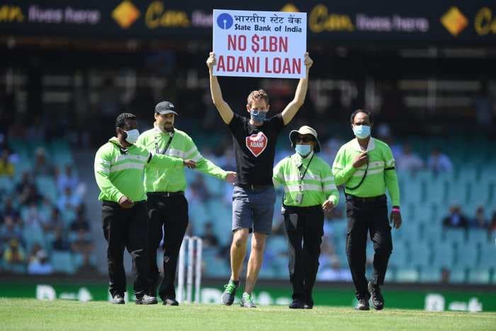 ‘SBI No $1B Adani loan’ ⁠— a screaming sign interrupts India vs Australia first ODI at Sydney