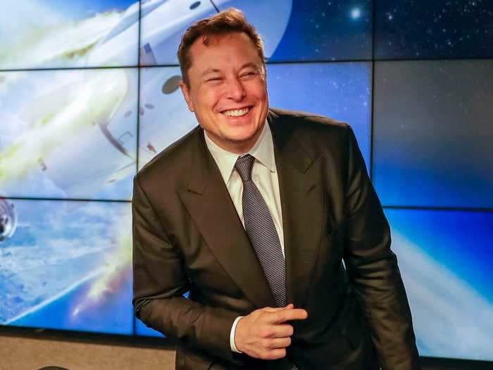 SpaceX just won $885 million in federal subsidies to expand Starlink, Elon Musk's satellite-internet project