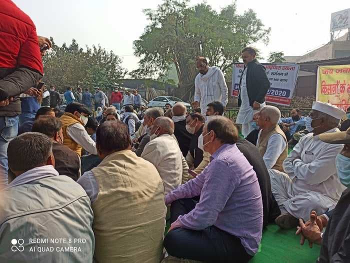 Congress, AAP, CITU and workers from 360 villages back farmers, stage protest at Gurugram