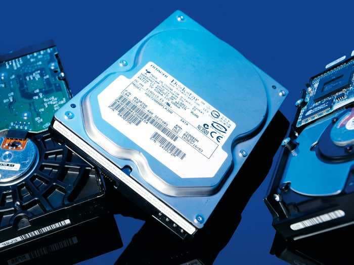 How to wipe a hard drive and data drives on a PC or Mac computer and reduce the chance of someone accessing your files