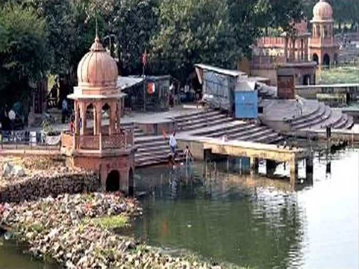 Lucknow's Gulala Ghat to be developed as movie shooting destination to attract film fraternity