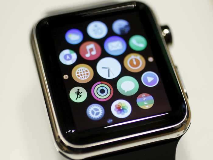 How to zoom in and out on your Apple Watch using its Zoom function, and make your icons bigger or smaller