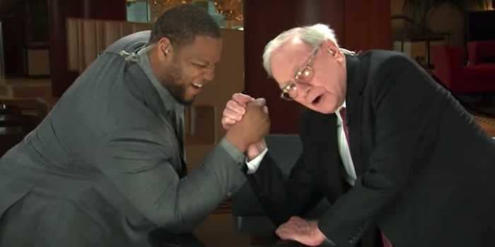 Warren Buffett advised NFL linesman Ndamukong Suh to be ready to buy when bargains appear
