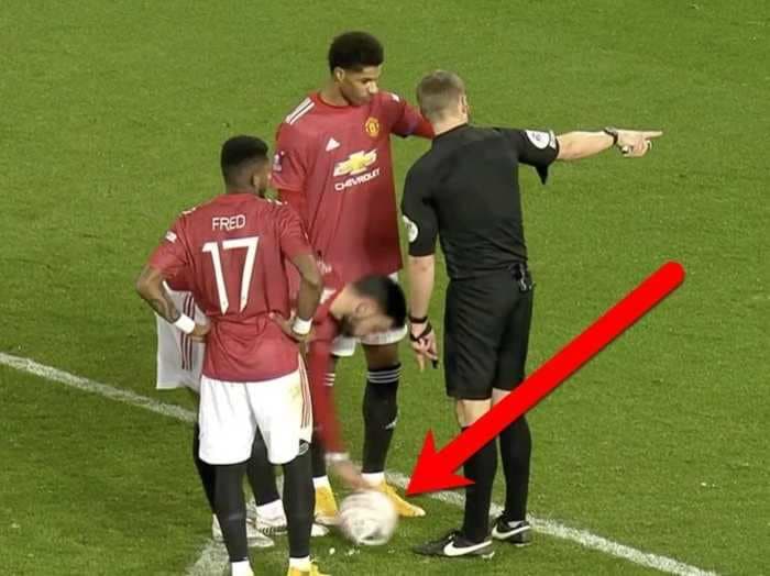 Manchester United tricked the ref with the old 'look behind you!' move moments before FA Cup game-winning free kick